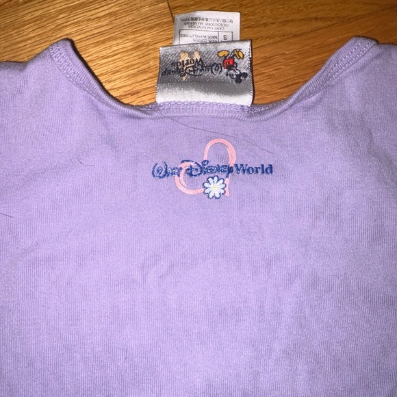 Disney Lavender Tinkerbell top - Picture 4 of 5